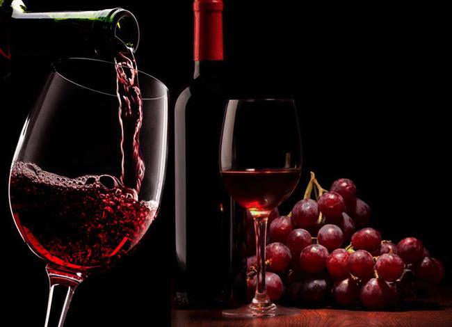 喝红酒发现没有开瓶器怎么办