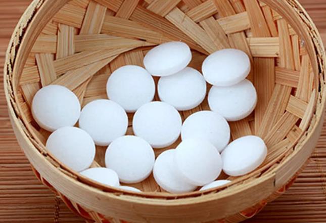 樟脑丸的气味对人体有害吗?