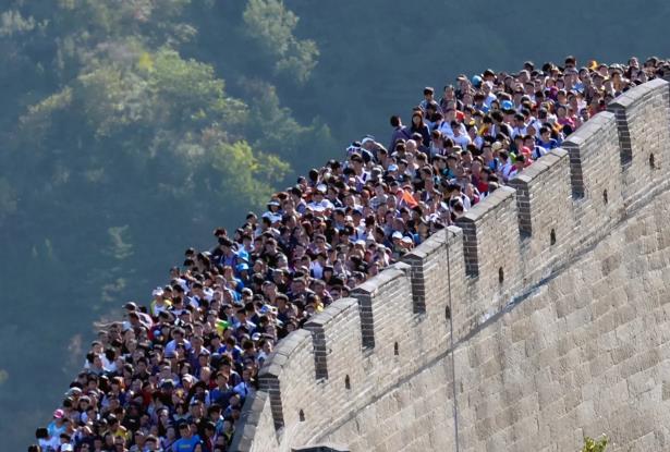 1665363644812293.jpg 形容人多的词语有哪些.jpg