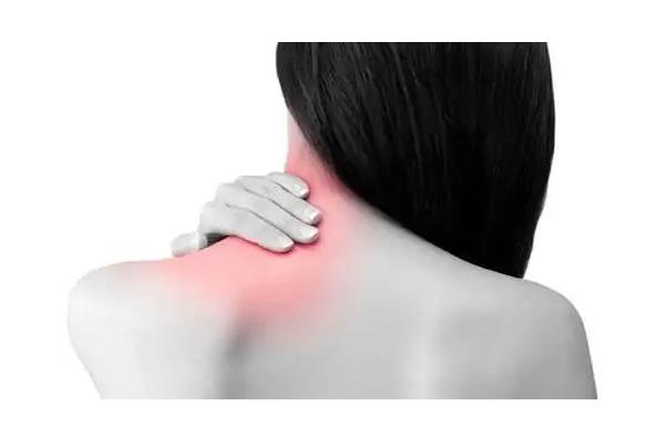 脖子睡落枕了较痛怎么能快速恢复？