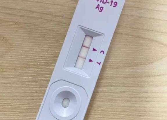 新冠症状消失但抗原阳性,还需要吃药么？