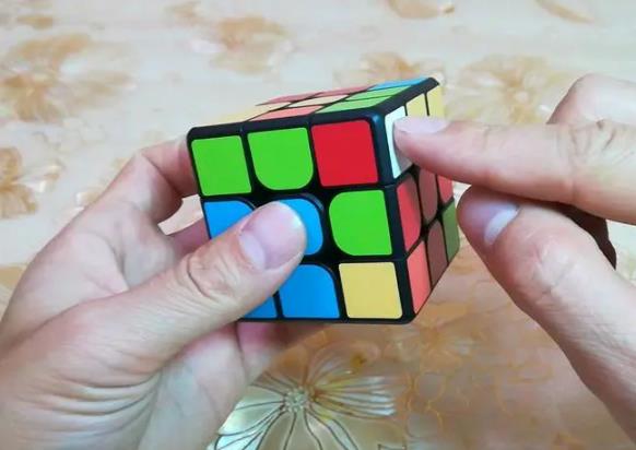 1679271350508146.jpg 魔方最简单的复原方法.jpg