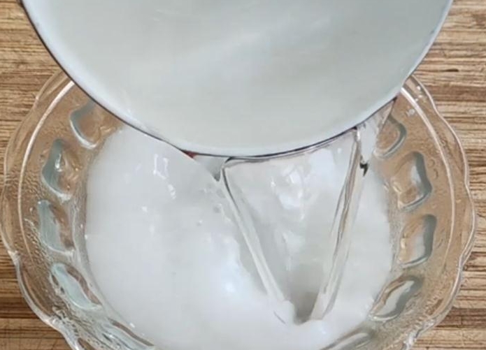 石灰水对人体有害吗？误食石灰水后应该采取哪些急救措施？