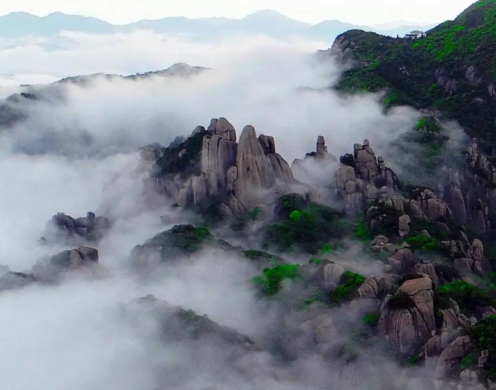 《梦游天姥吟留别》译文及注释赏析